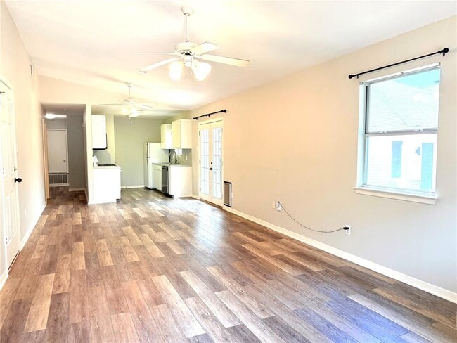 Photo - 8112 Willet Trail