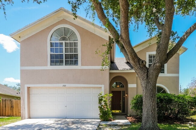 Building Photo - 1721 Scotch Pine Dr Rental