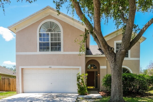 Photo - 1721 Scotch Pine Dr House