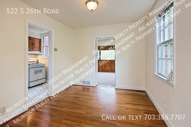 Photo - 522 26th Rd S