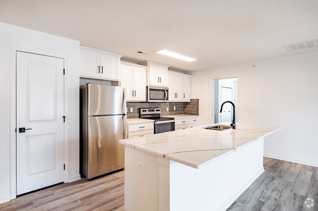 2BD, 2BA - 1,152SF - Kitchen - Bellbrook Townhomes