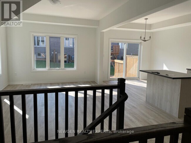 Photo - 4552 Portage Rd