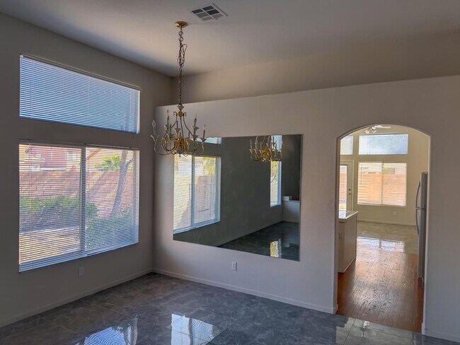 Photo - 8043 Shadowvale Dr