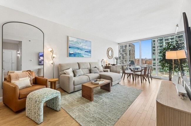 Building Photo - 20 Newport Pkwy Unit 1511