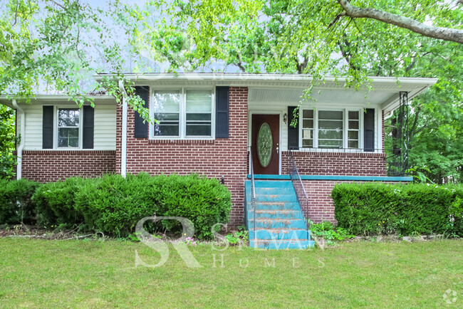 Building Photo - Spacious 3BR Home Awaits You!