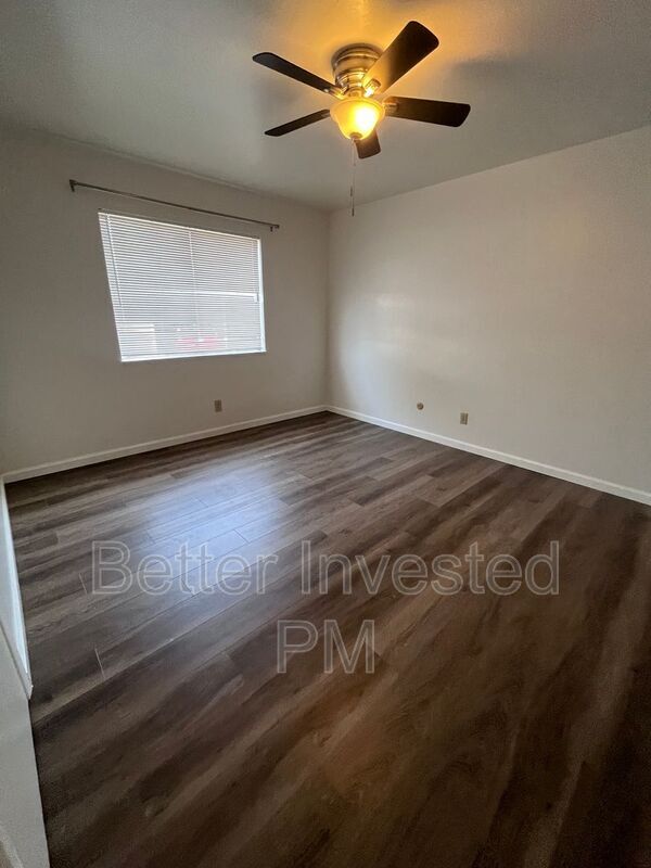 Photo - 857 S Oak St Unit Apt 9
