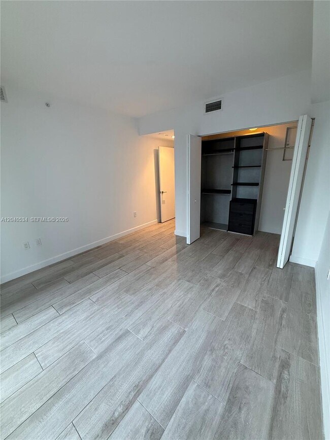 Photo - 45 SW 9th St Unit 1004