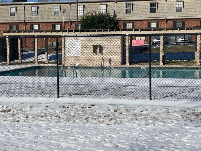 Photo - Salem Square is close to everything!