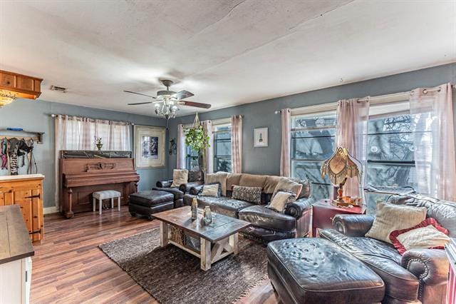 Photo - 1605 Franklin St