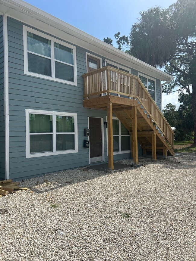 Photo - 2068 Fruitville Rd