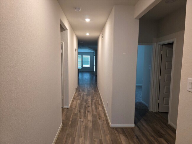 Photo - 229 Cresta Cv Ct
