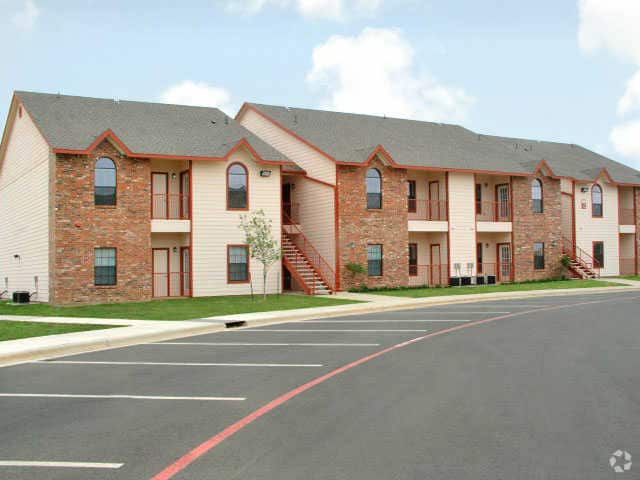 Complejo - Preserve at Prairie Pointe Apartments