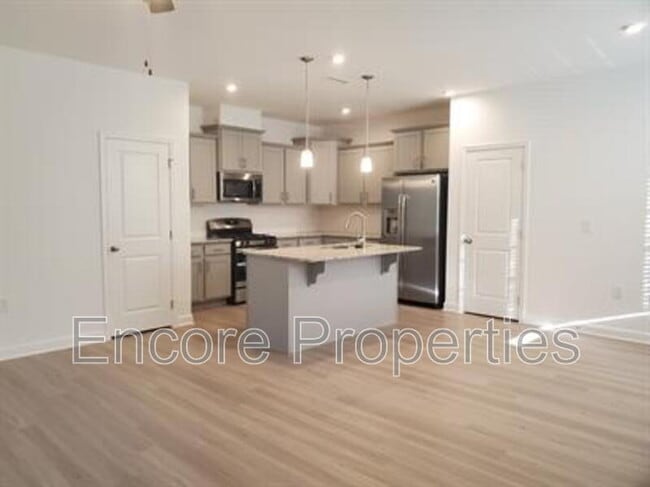Photo - 137 Orvis Dr
