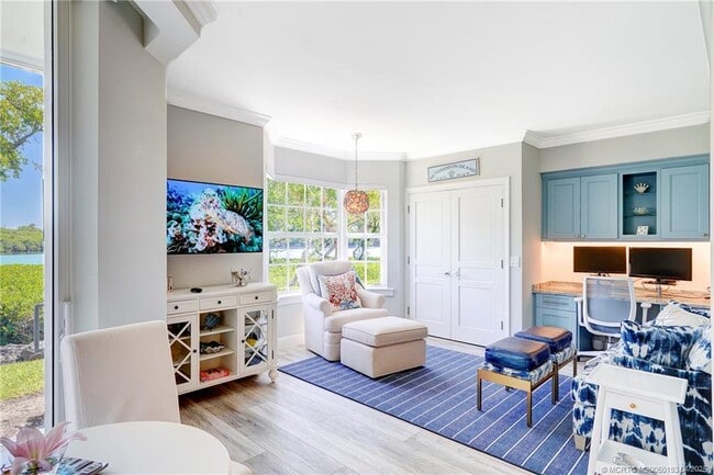 Building Photo - 5799 NE Island Cove Way Unit 1104