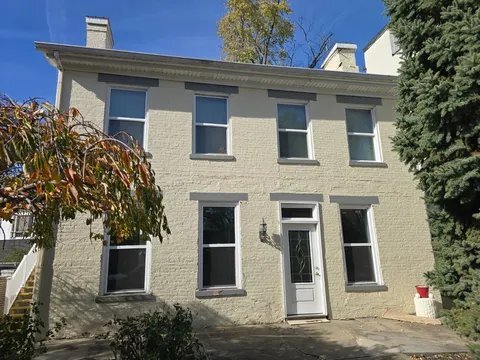 Photo - 221 E High St