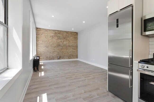 Photo - 1320 W Birchwood Ave Unidad 1