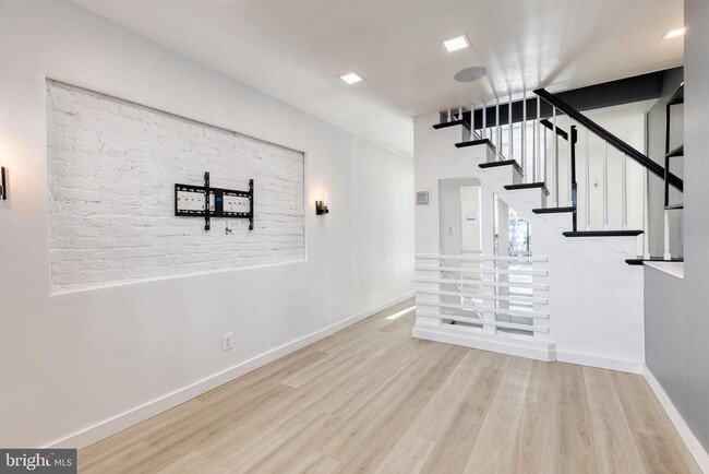 Photo - 1155 Haubert St Townhome