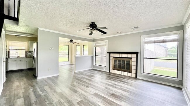 2501 Kathleen Cove