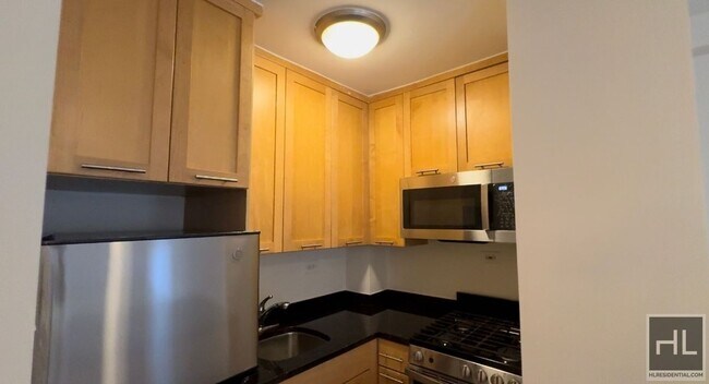 Photo - East 79th Street Unit 9O