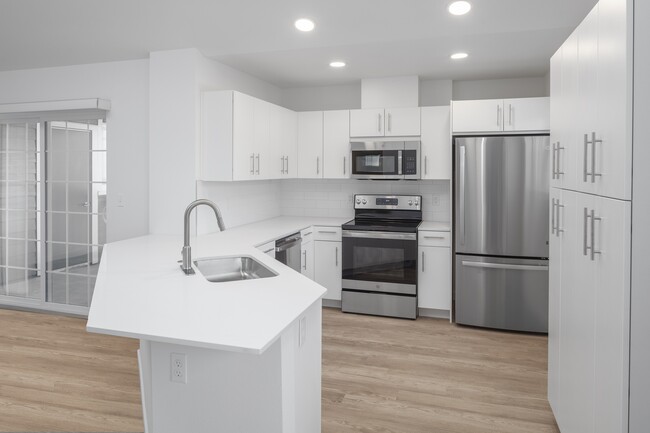Redwood 2 Bedroom 2 Bathroom Kitchen