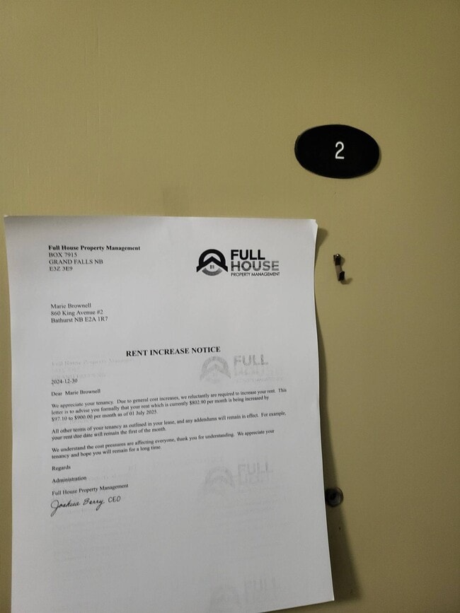 Building Photo - 860 King Ave Unit 2