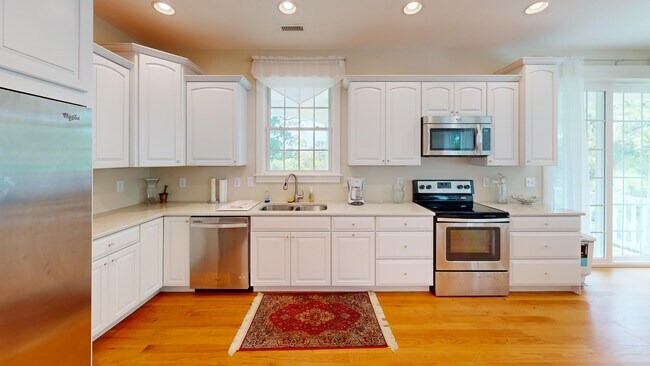 1300 W Kitty Hawk Rd
