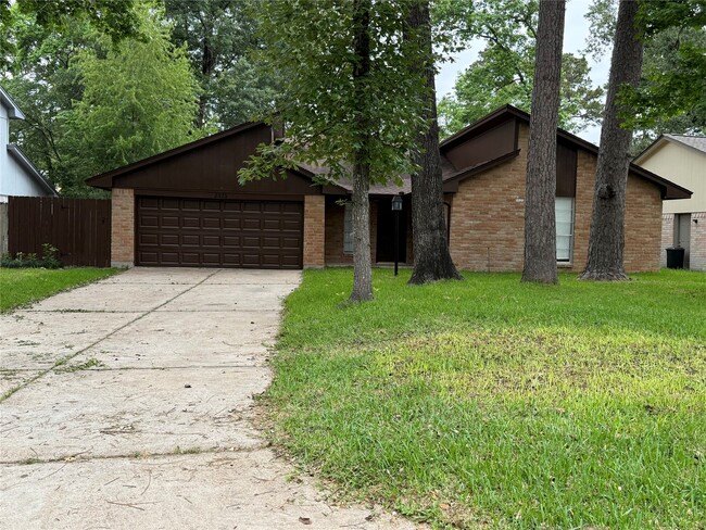 Building Photo - 2075 Little Cedar Dr