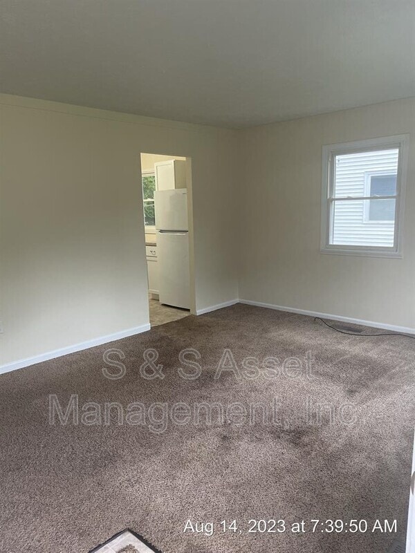 Photo - 1235 Glenn St