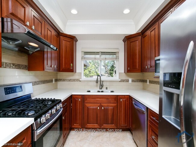 Photo - 3578 Rowley Dr