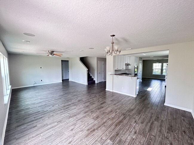 Photo - Beautiful 5 Bed 3 Bath in the desired Bannon Lakes Communiity