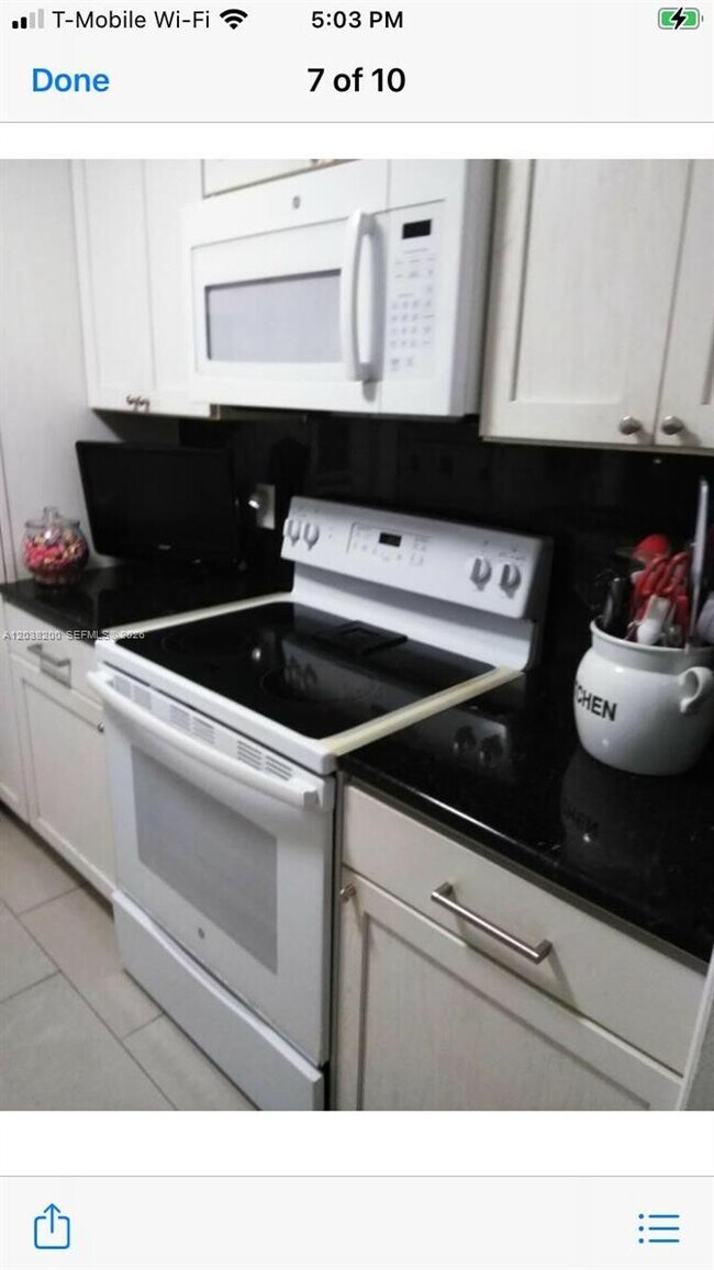 Photo - 5420 NW 11th St Unidad 205