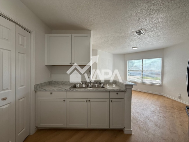 Photo - 4103 Sunrise Glade Dr