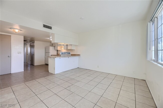 Photo - 3604 Thomas Ave Unit 4