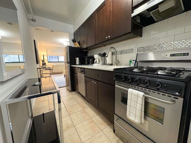 Photo - 140 W 19th St Unit ID1038550P