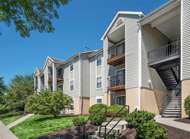 Photo - Boulder Pointe Apartments