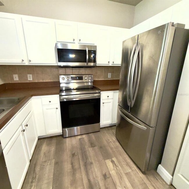 Photo - 12861 Madison Pointe Cir Unit 101