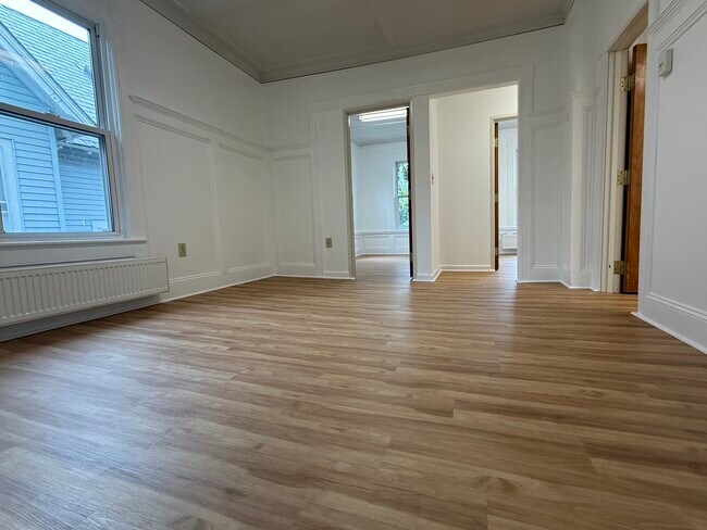 Living Room - 262 Ashland St Unit 266