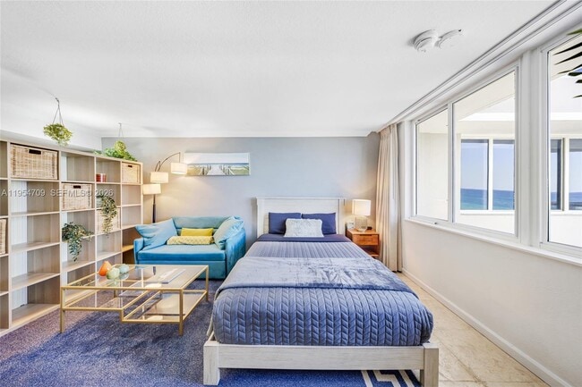 Photo - 19201 Collins Ave Unit 949