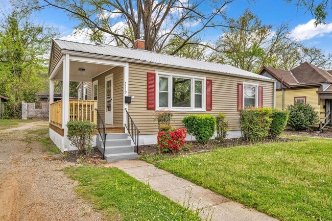 Photo - Adorable bungalow