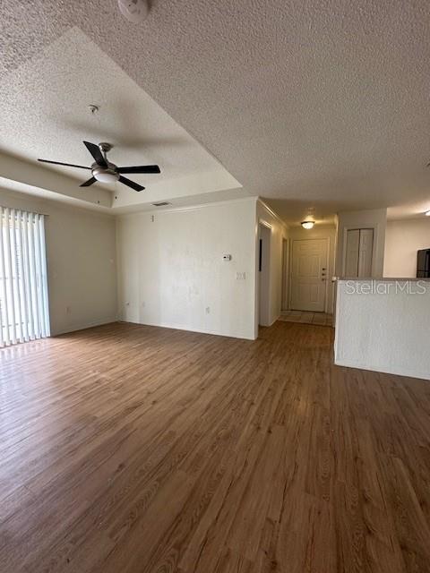 Building Photo - 18001 Richmond Pl Dr Unit 327