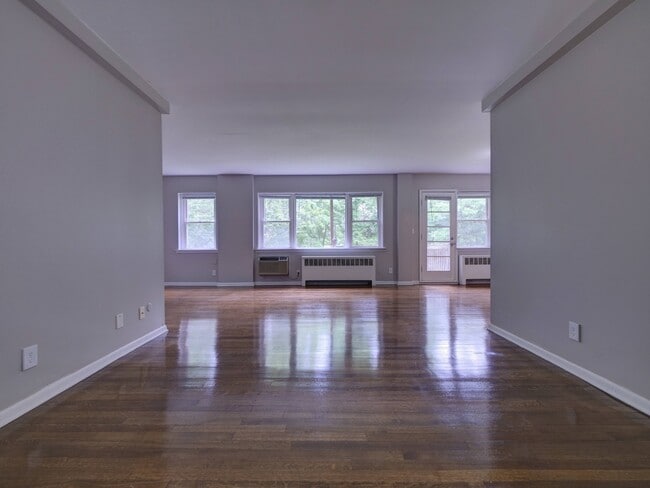 Riverhill Apartments