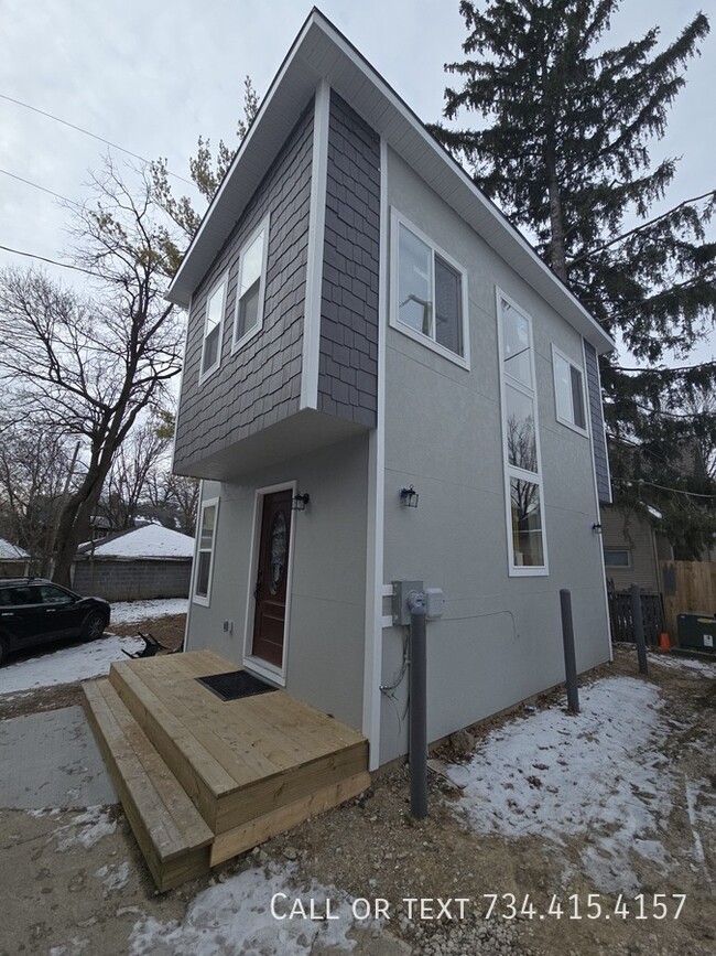 Photo - 536 Walnut St Unit 1