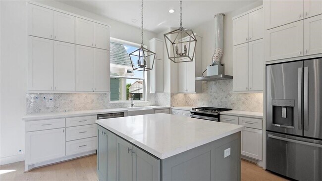 Photo - 4621 Maxie St