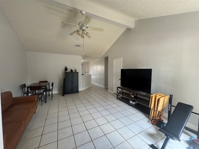 Building Photo - 2323 Spring Dusk Dr