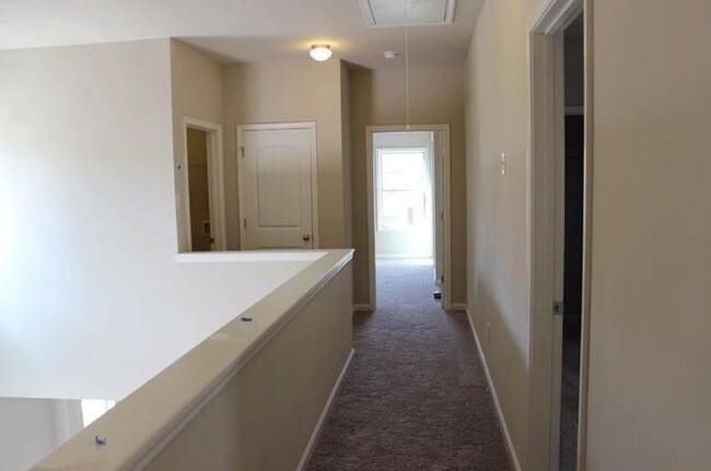 Photo - 2132 Black Pebble Cir