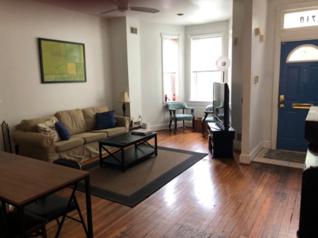 Photo - 710 7th St NE