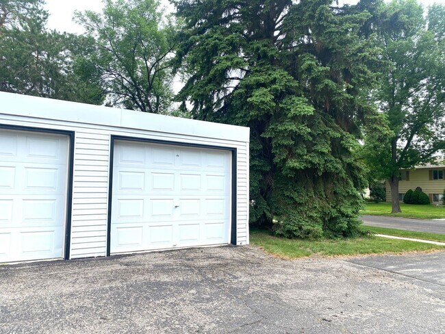 Photo - 202 35th Ave N
