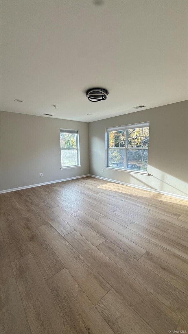 Photo - 157 Brattle Cir