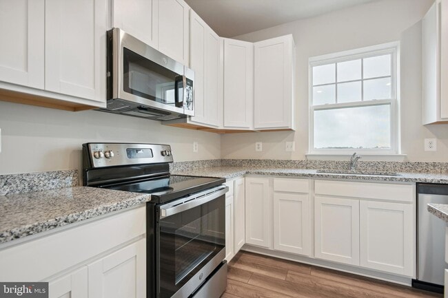Photo - 121 Solstice Way