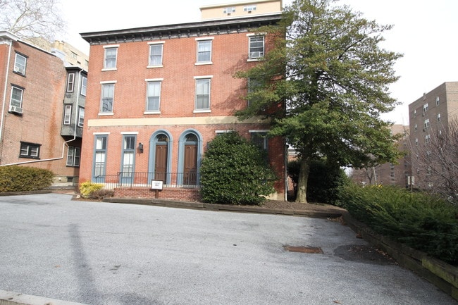 Building Photo - 1203 Delaware Ave Unit 6 Rental